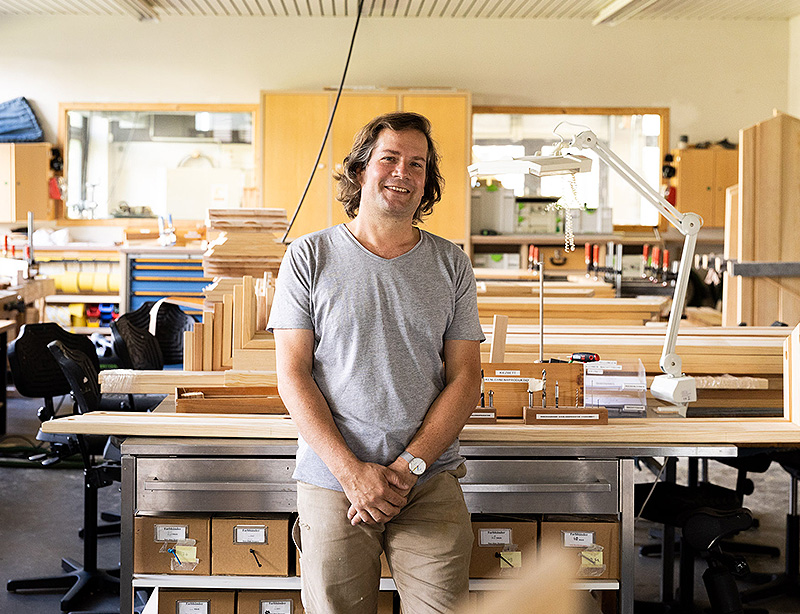 Kiezbett Werkstattleiter Burkhard Falk in Werkstatt